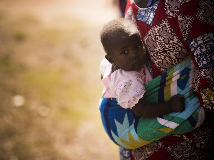 Photo: Alexander Kumar/Global Health Creative/Novartis Child at back SMC