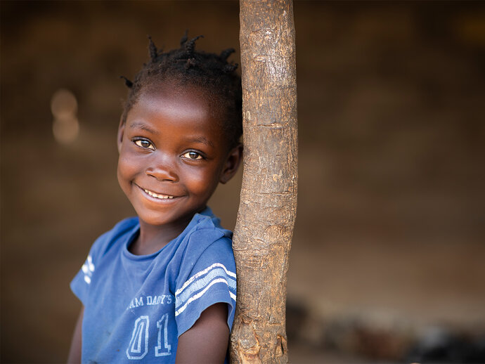 Photo: Toby Madden / Transaid Photo: smiling African girl